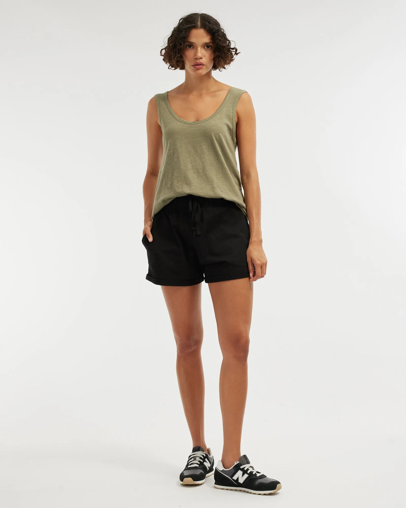 Abigail Rolled Hem Short - Black