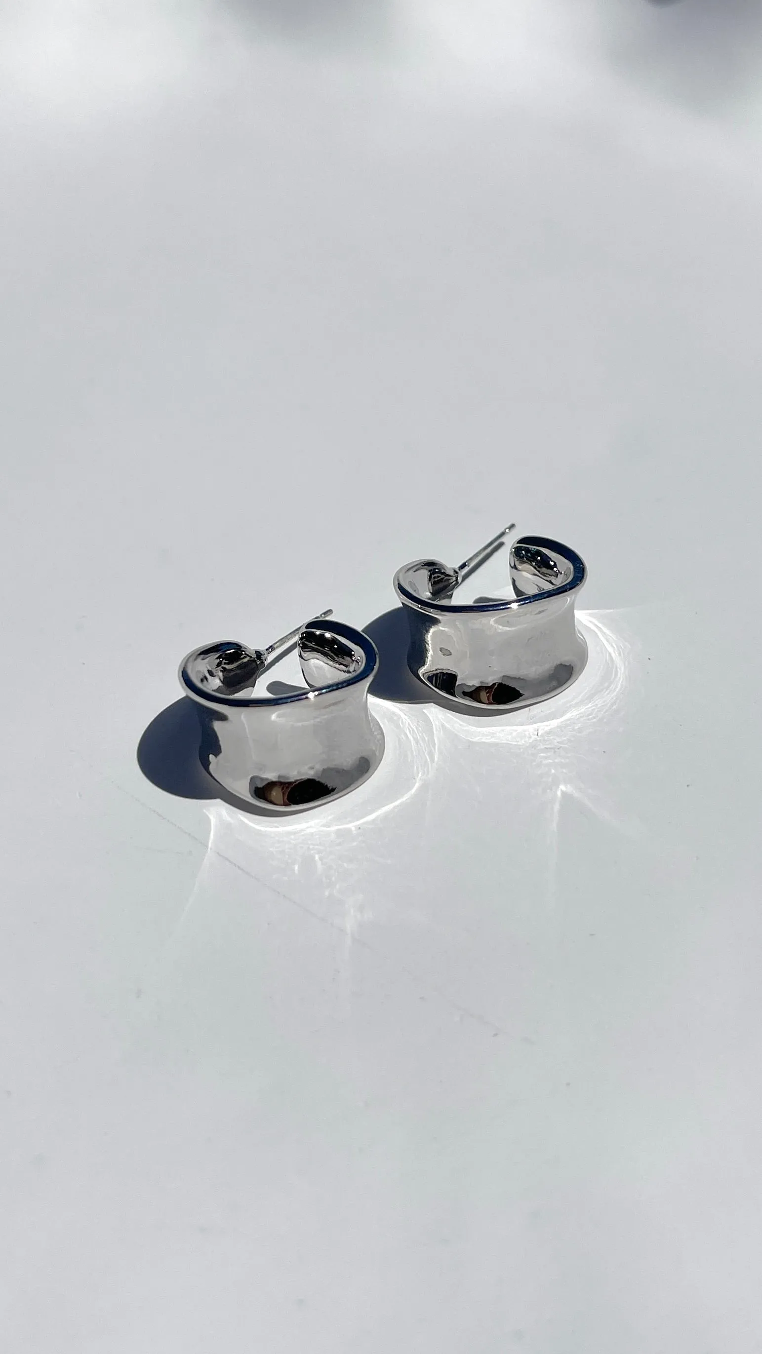 Erin Hoop Earrings - Silver