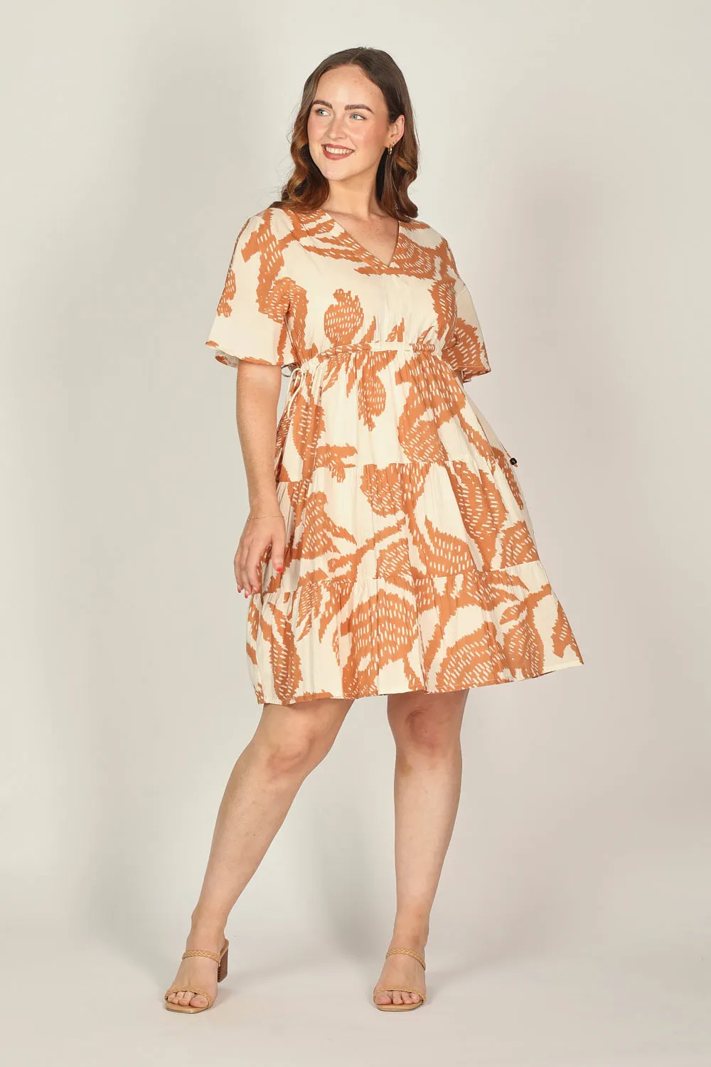 Iris Adjustable Waist Dress in Desert Palms