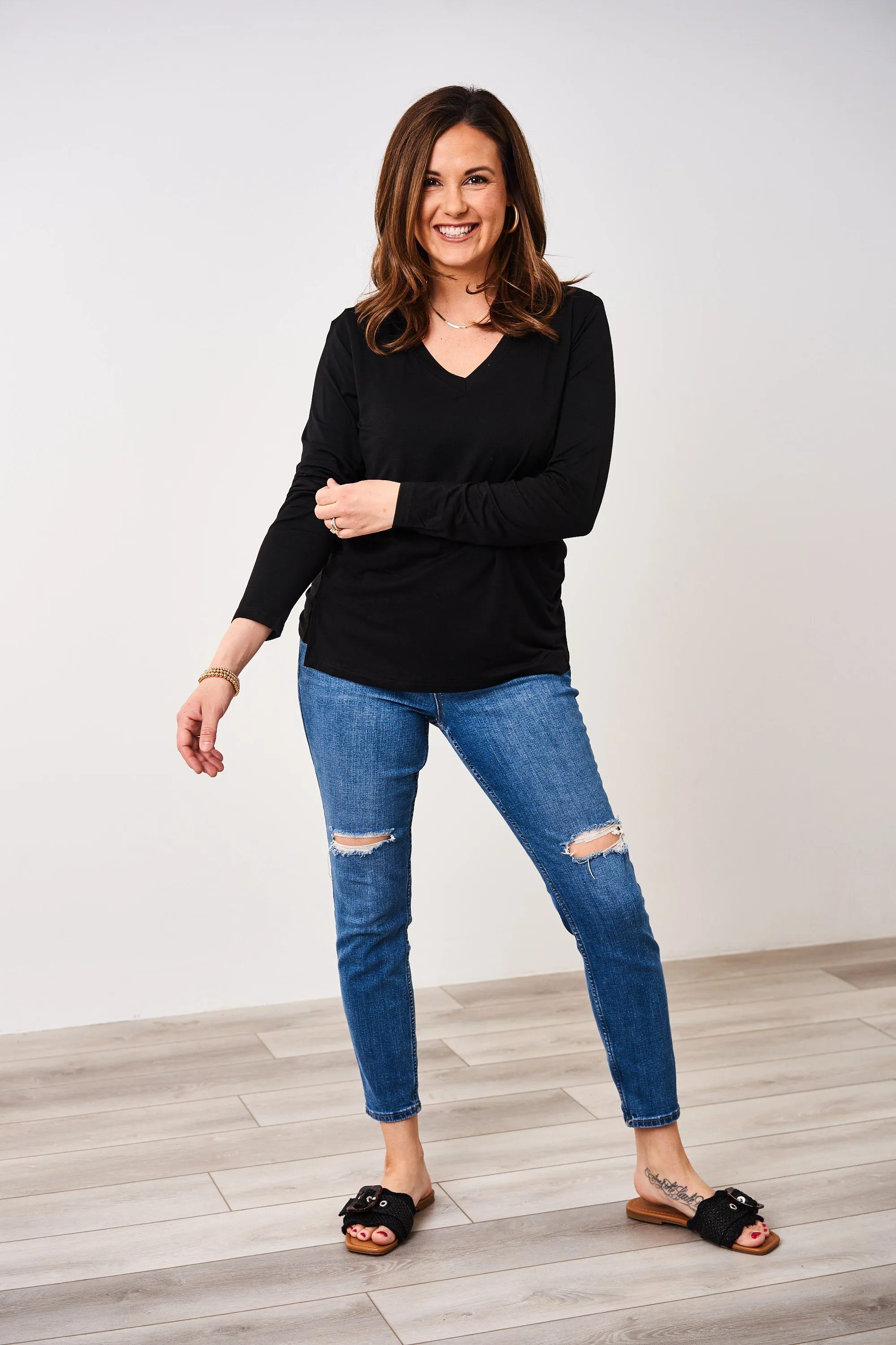 Latched Mama Go-To V-Neck Long Sleeve Nursing Top -Final Sale