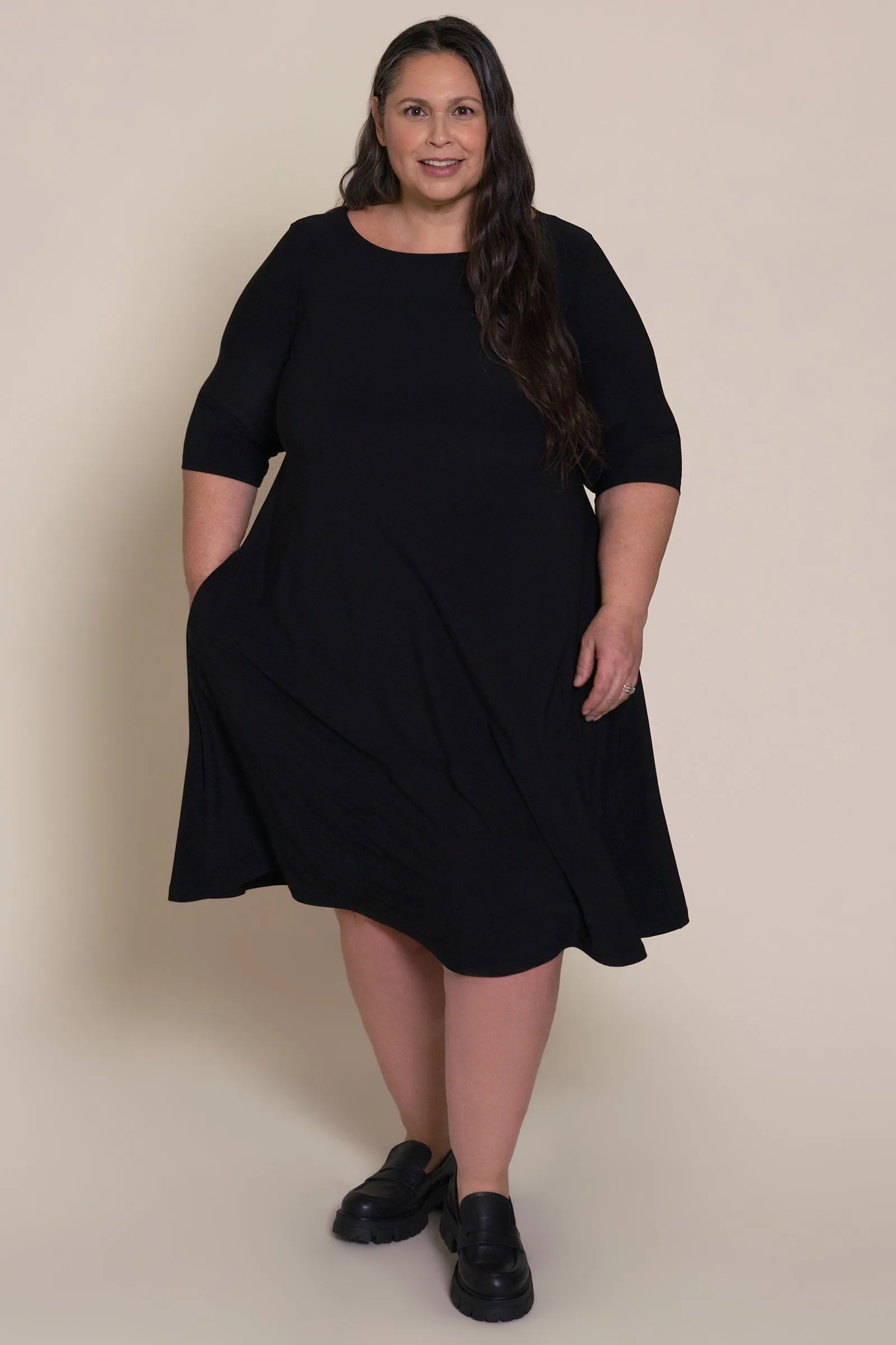 Nu Trapeze Dress Plus | Black
