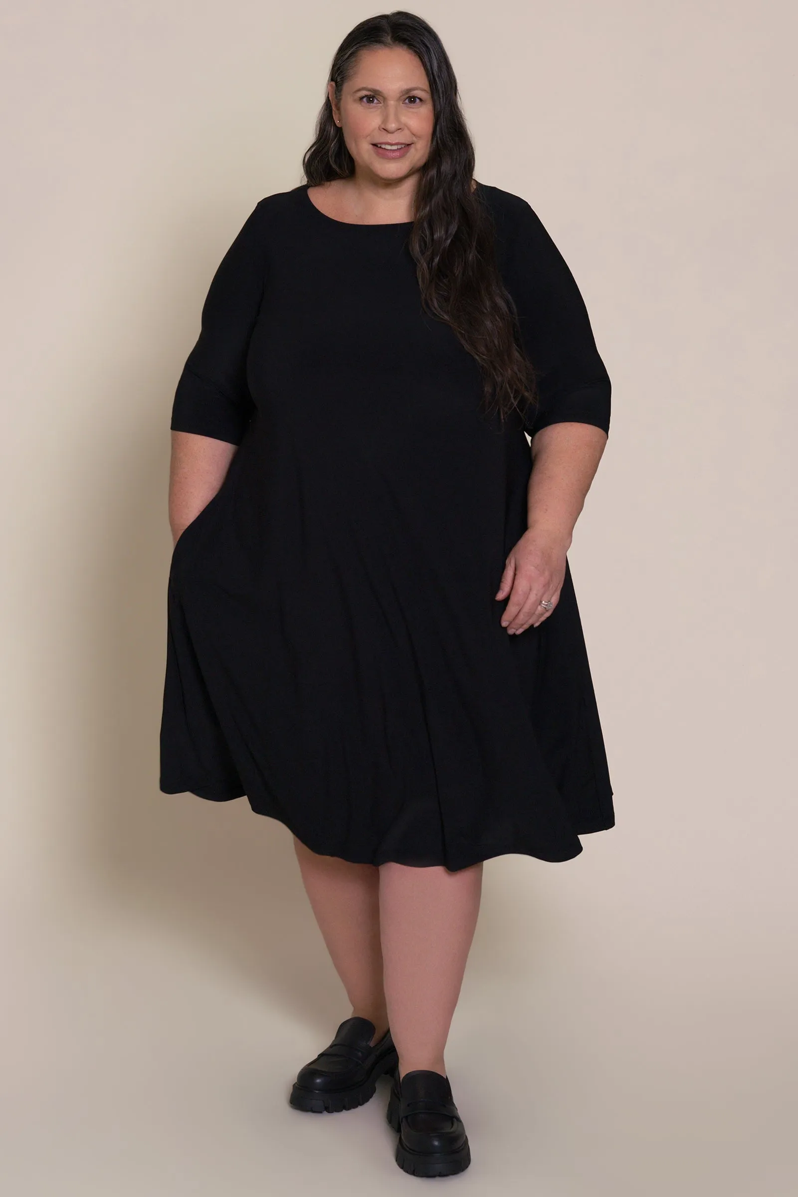 Nu Trapeze Dress Plus | Black