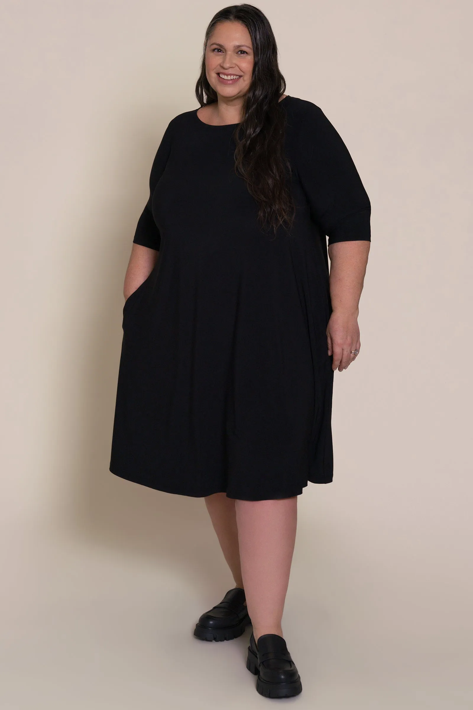Nu Trapeze Dress Plus | Black