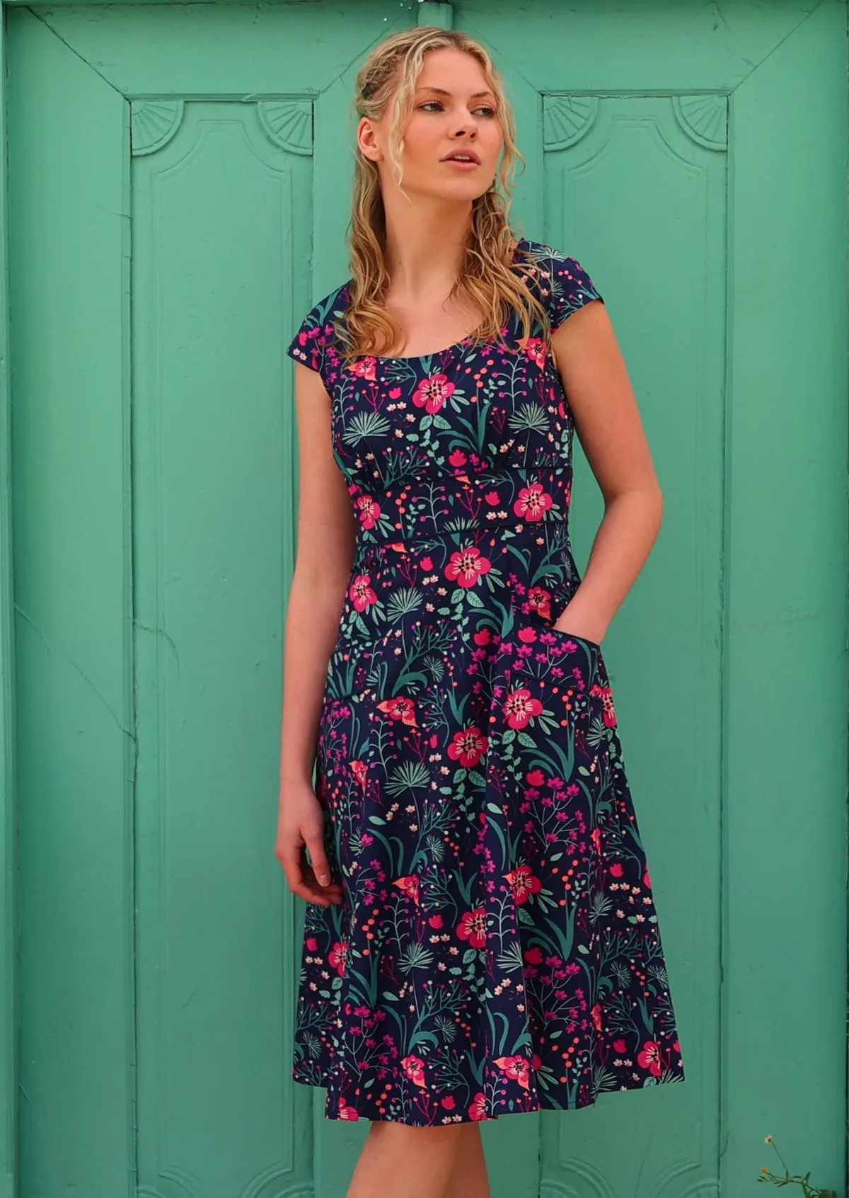 Scarlett Dress Dianthus